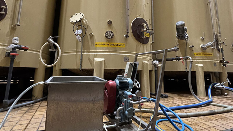 Cuve en requalification sous pression - vue 2